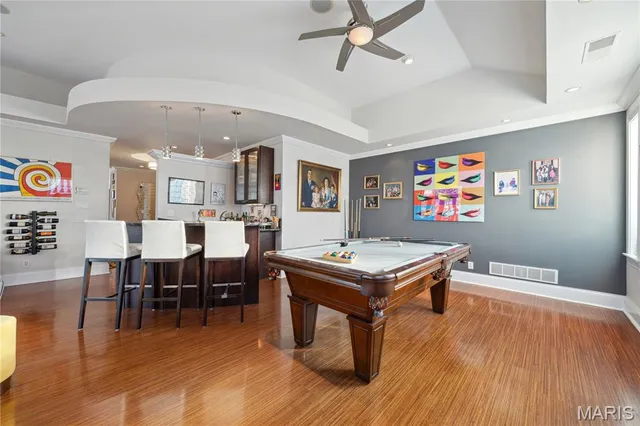 $799,000 | 7524 Cromwell Drive, Unit 3 PH, Clayton, MO 63105