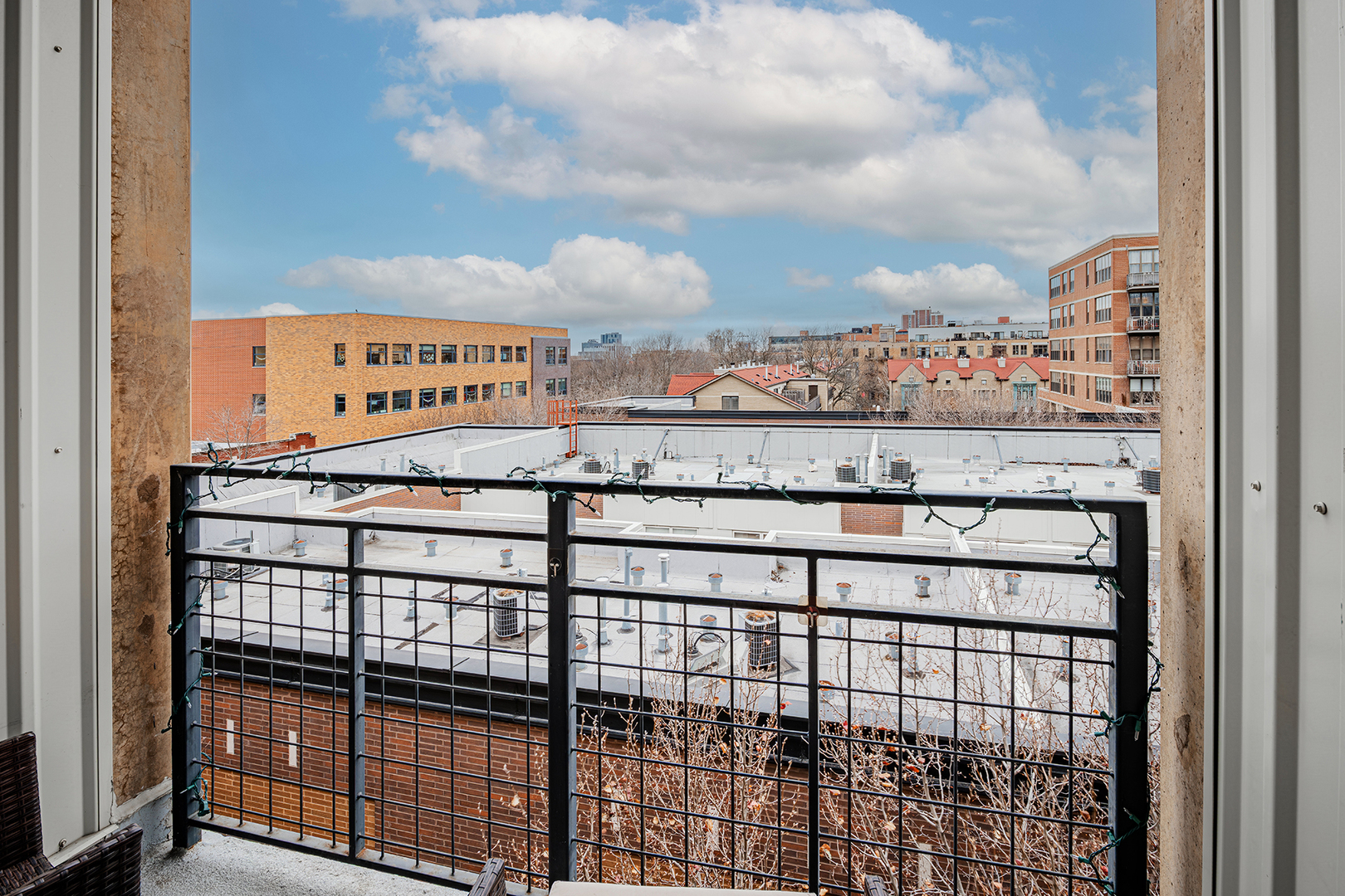 1228 West Monroe Street, Unit 504 Chicago, IL 60607 - Photo 22 of 23 a view of a balcony with city view