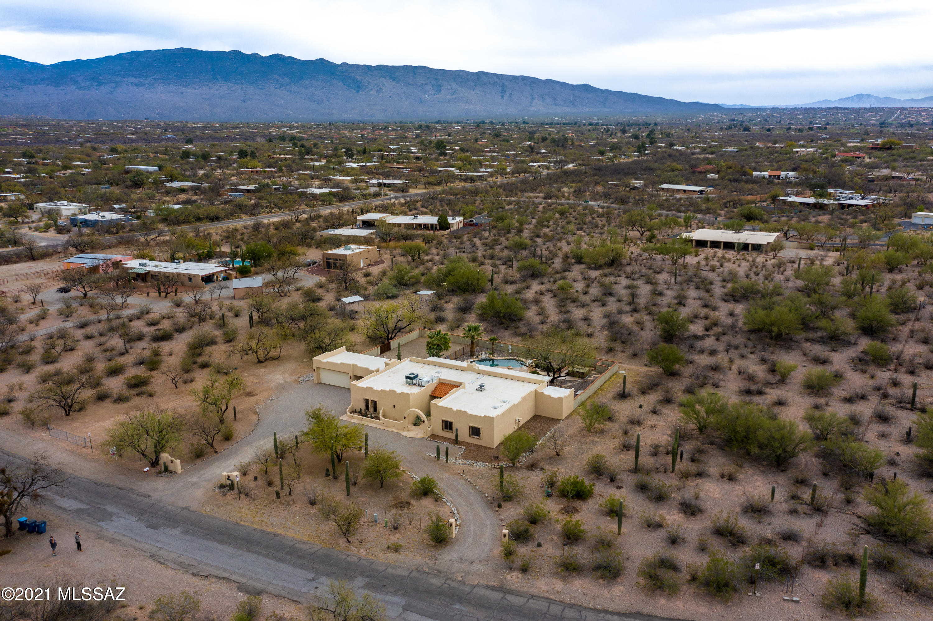 11000 East Limberlost Road Tucson, AZ 85749 - Photo 7 of 39 Gallery Image 7
