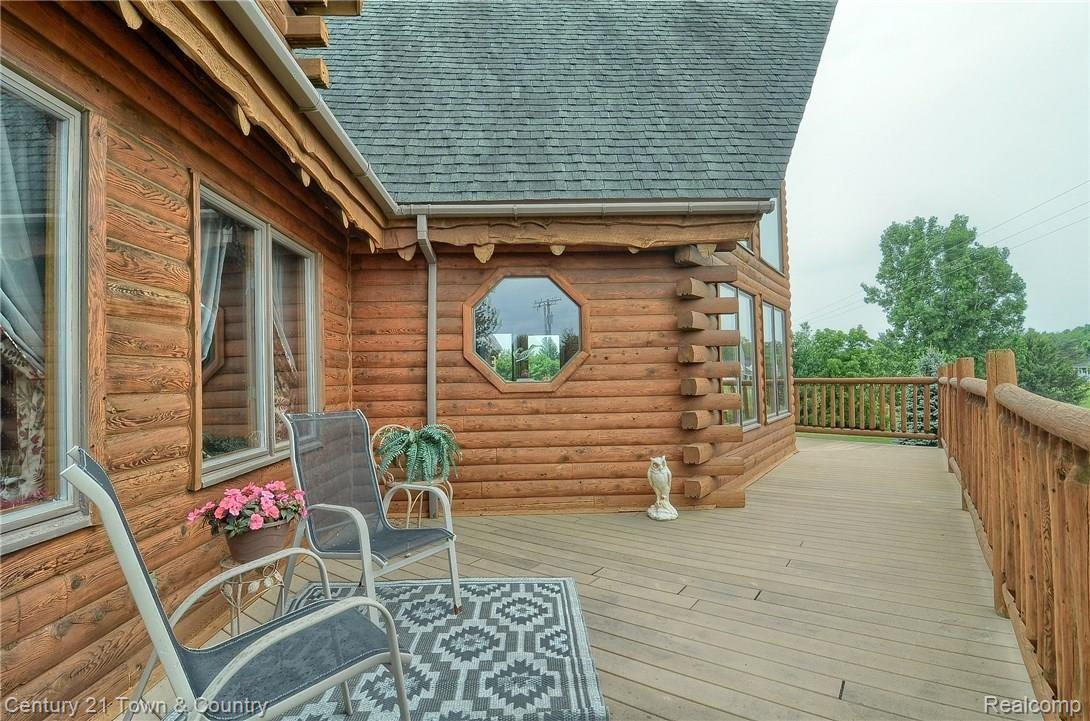 3785 Lake George Road Oxford, MI 48370 - Photo 6 of 46 Deck.jpg