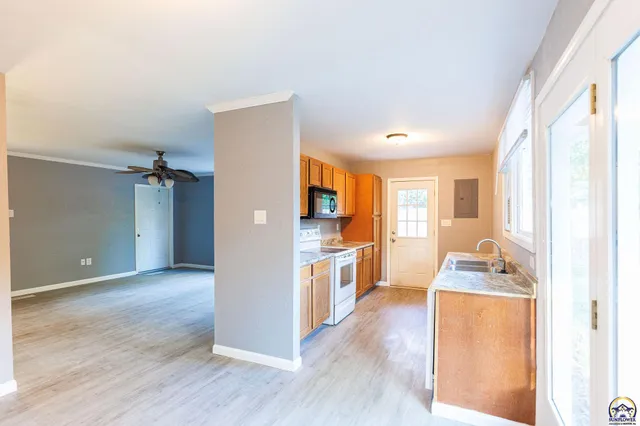 $155,000 | 1207 Southwest Clontarf Street, Topeka, KS 66611