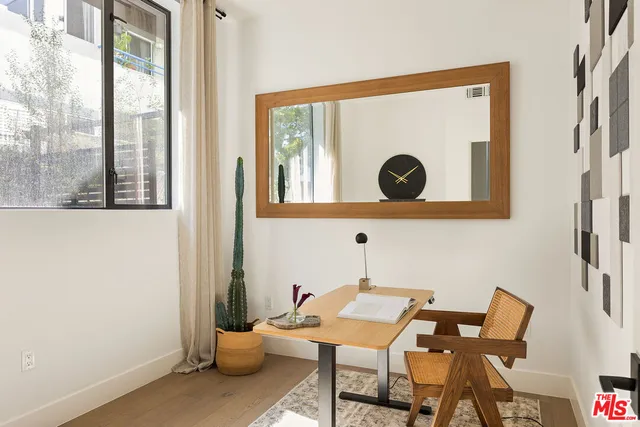 $2,249,000 | 1927 18th Street, Unit C, Santa Monica, CA 90404