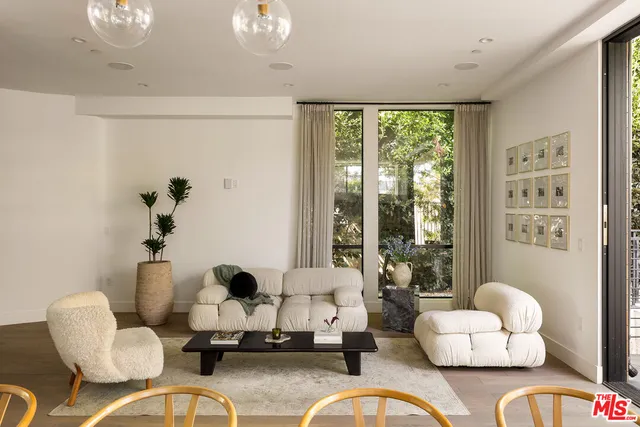 $2,249,000 | 1927 18th Street, Unit C, Santa Monica, CA 90404