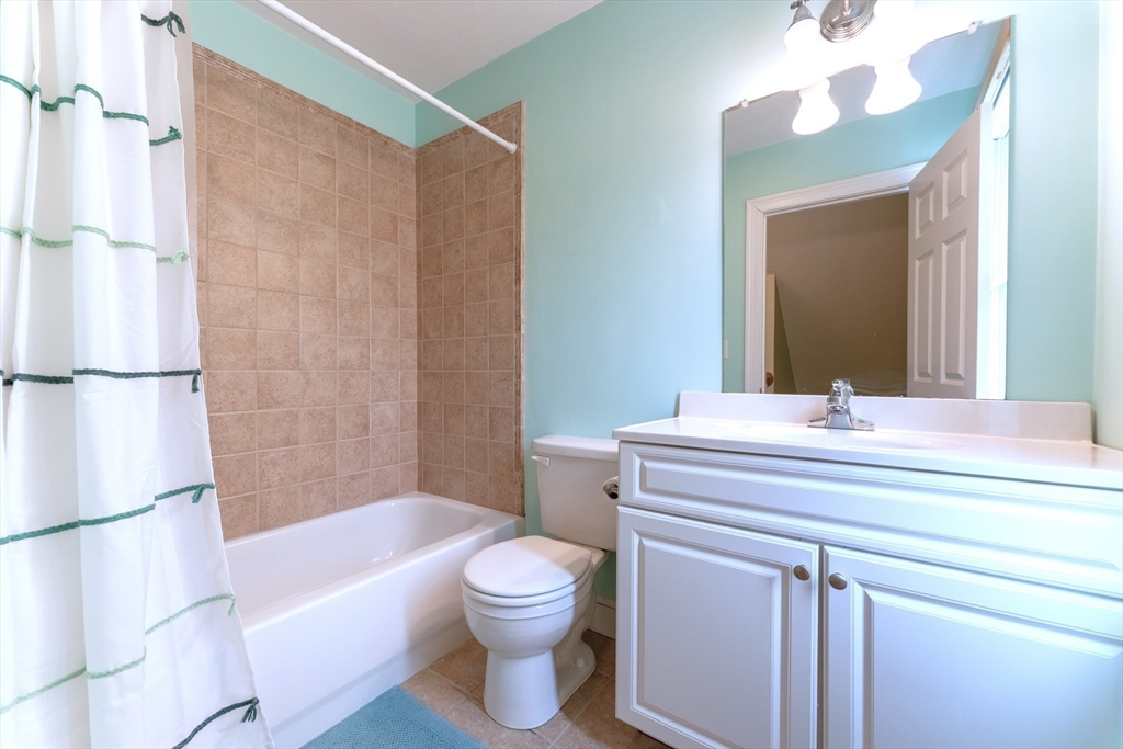 5 Crestview Road, Unit 5 Boston, MA 02131 - Photo 18 of 29 Gallery Image 18