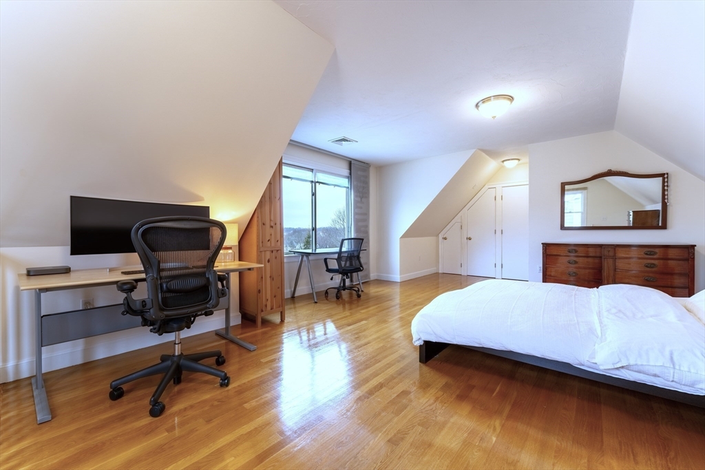 5 Crestview Road, Unit 5 Boston, MA 02131 - Photo 21 of 29 Gallery Image 21