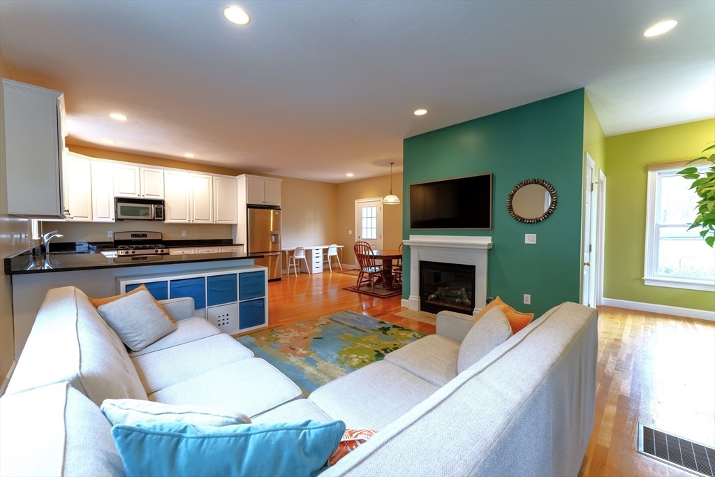 5 Crestview Road, Unit 5 Boston, MA 02131 - Photo 8 of 29 Gallery Image 8
