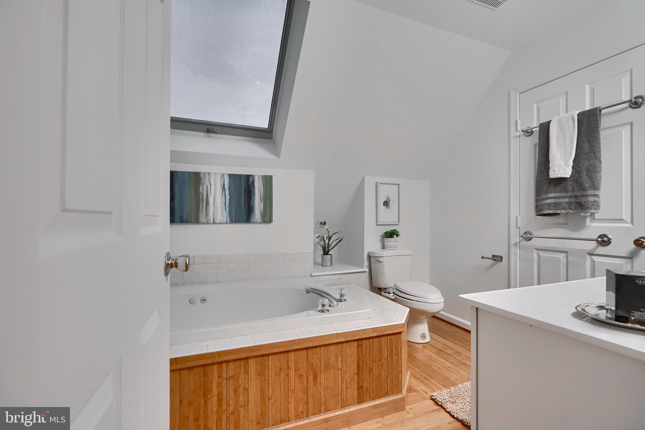 2807 3rd Street Sparrows Point, MD 21219 - Photo 21 of 49 Jack and Jill ensuite