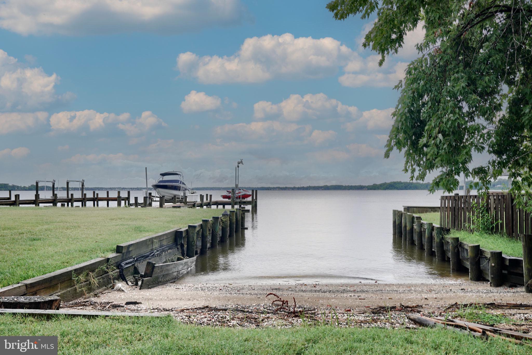 2807 3rd Street Sparrows Point, MD 21219 - Photo 30 of 49 Boat ramp access