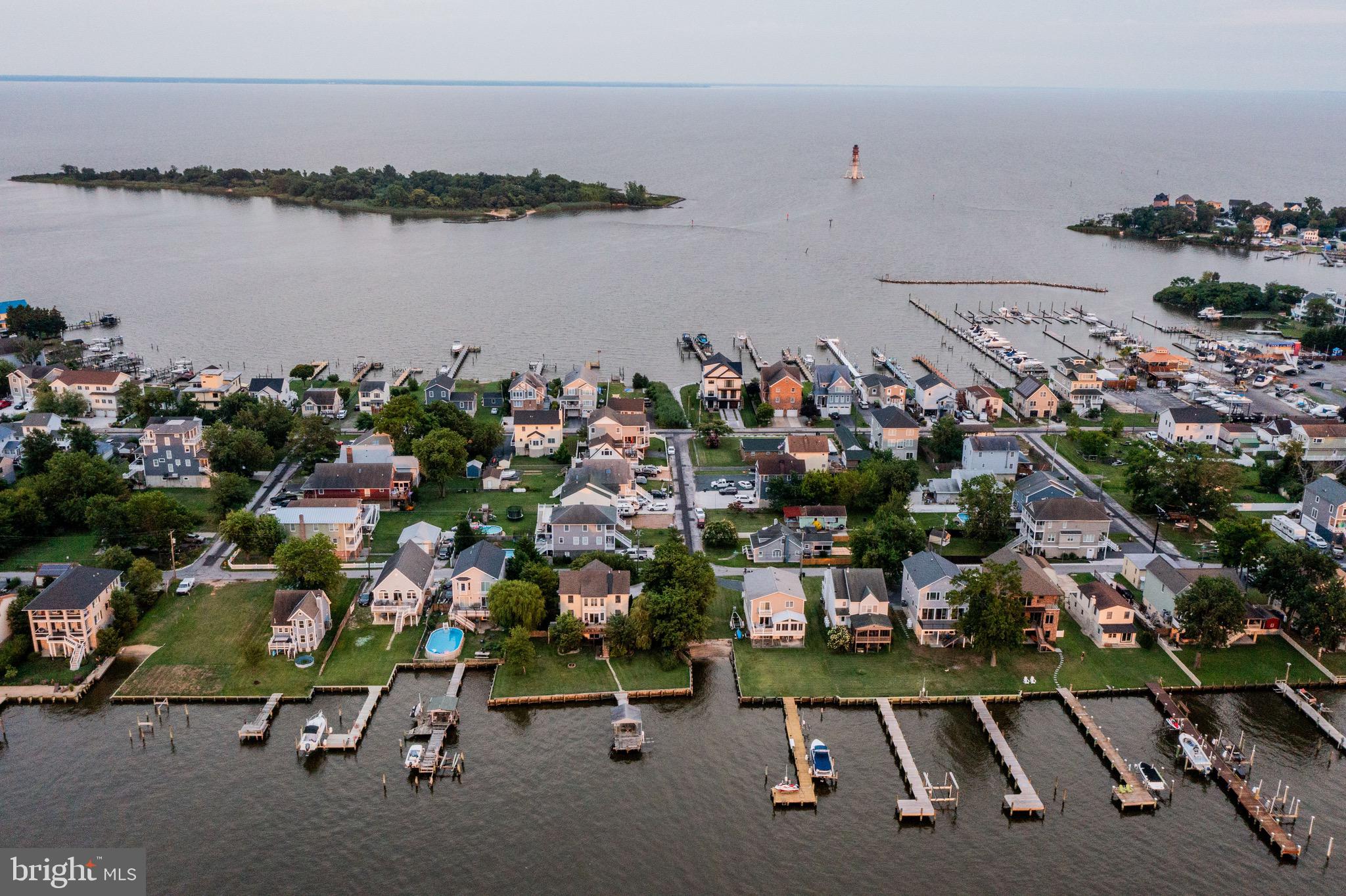 2807 3rd Street Sparrows Point, MD 21219 - Photo 40 of 49 Island life!