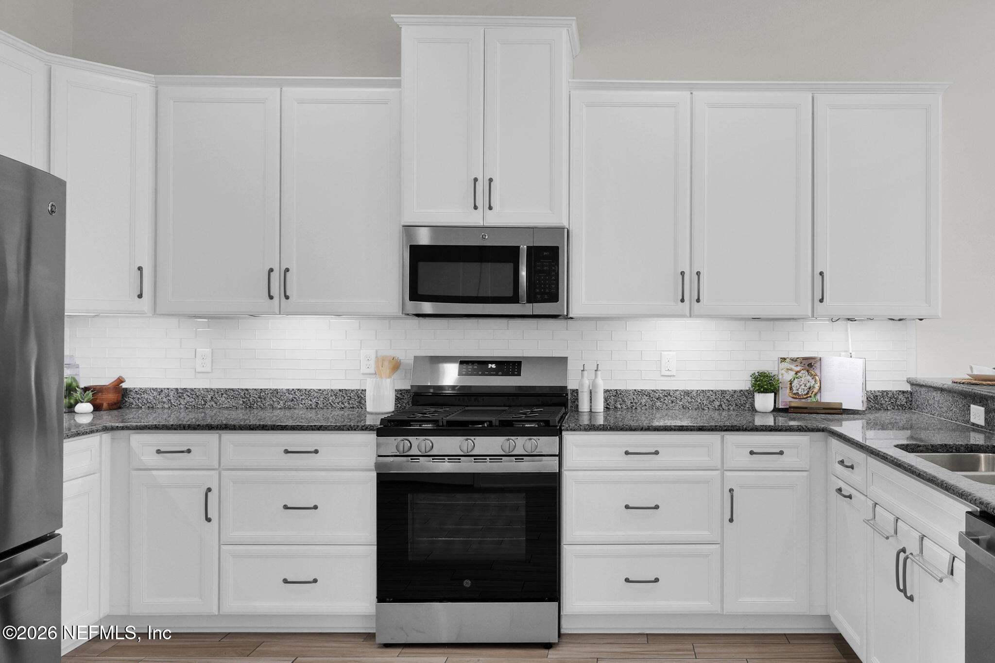 37 Rinaldo Way Ponte Vedra, FL 32081 - Photo 13 of 89 NEW oven/stove & dishwasher