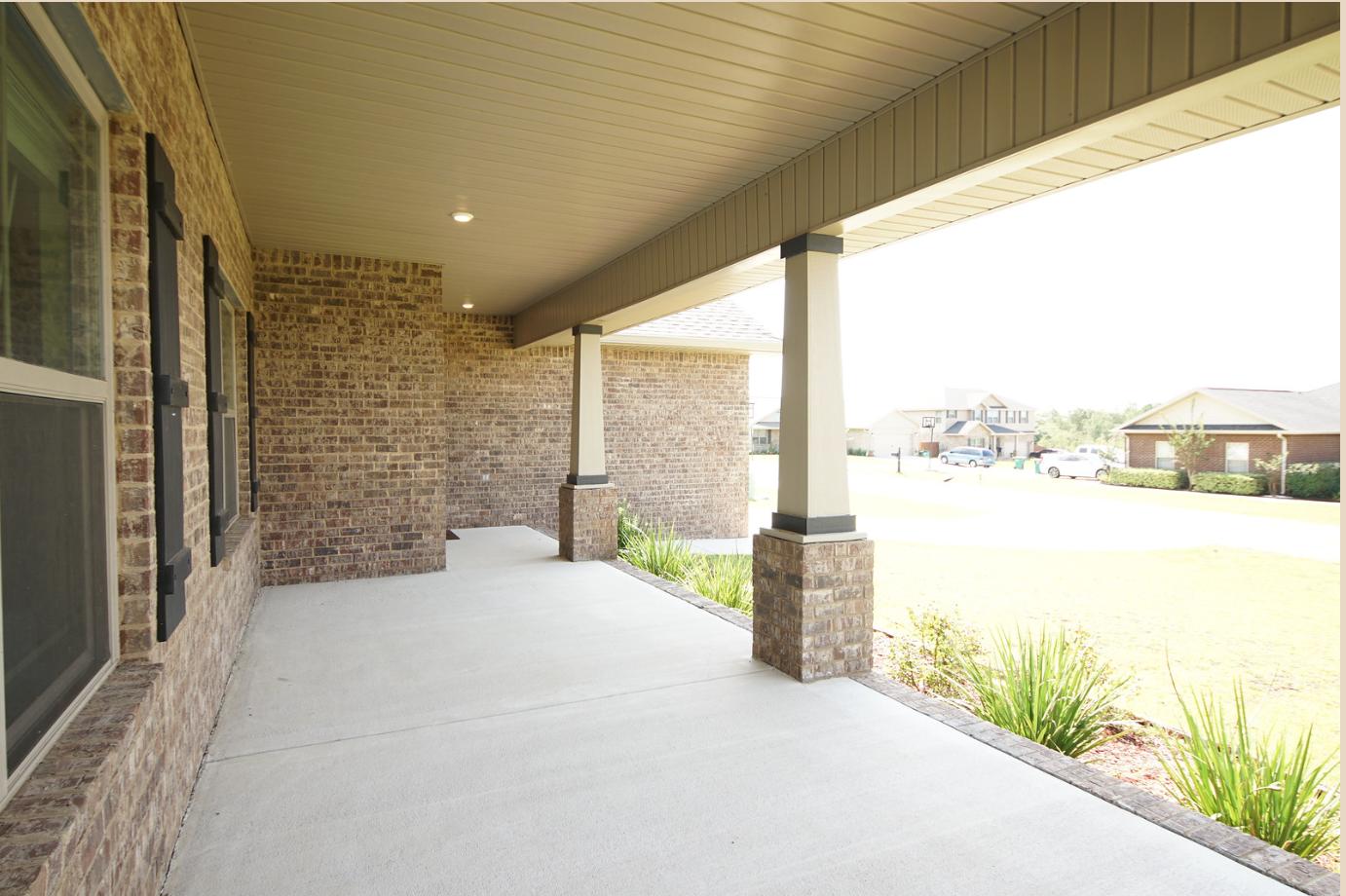 5779 Marigold Loop Crestview, FL 32539 - Photo 3 of 21 Porch