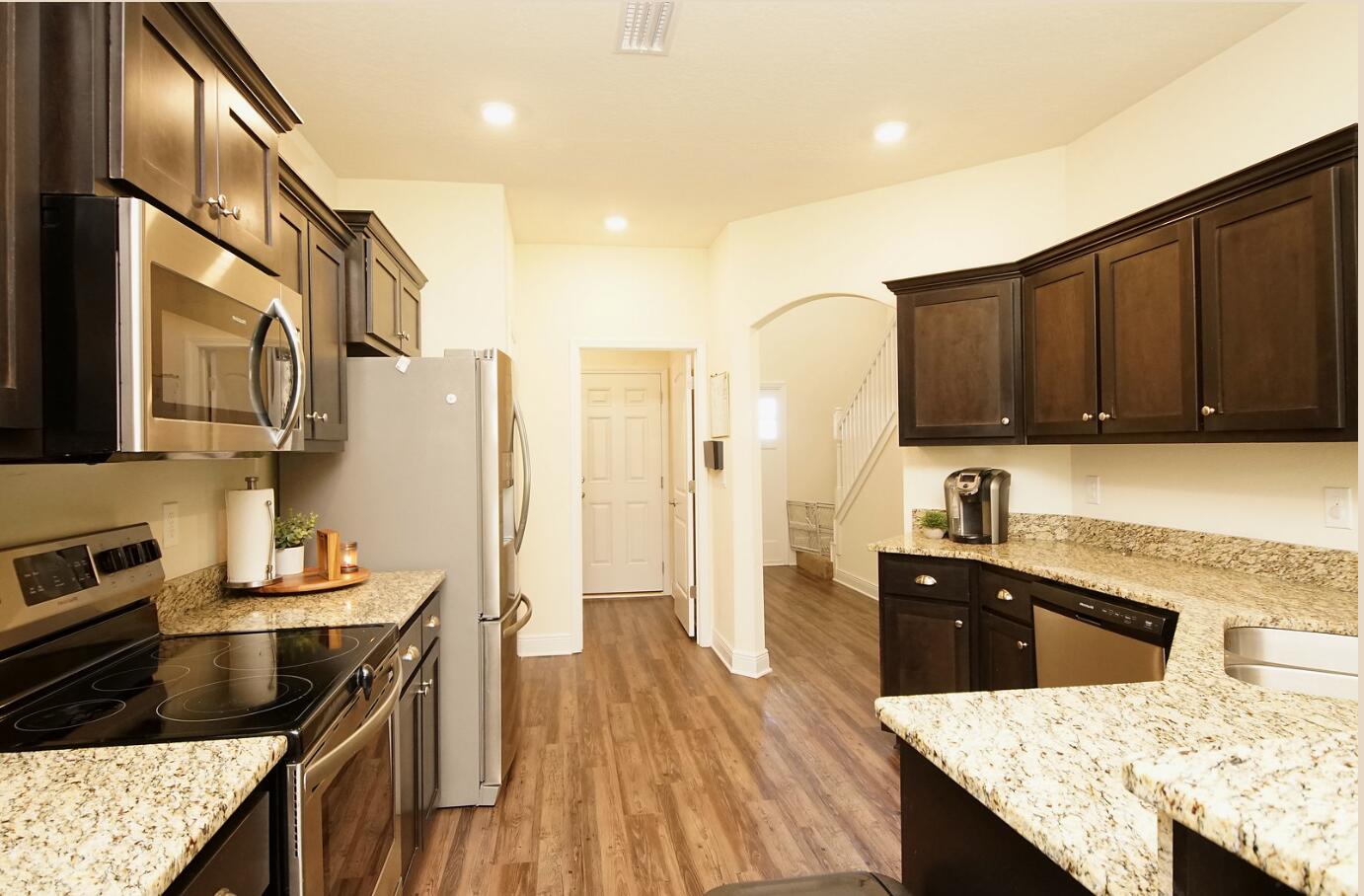 5779 Marigold Loop Crestview, FL 32539 - Photo 4 of 21 Kitchen 2