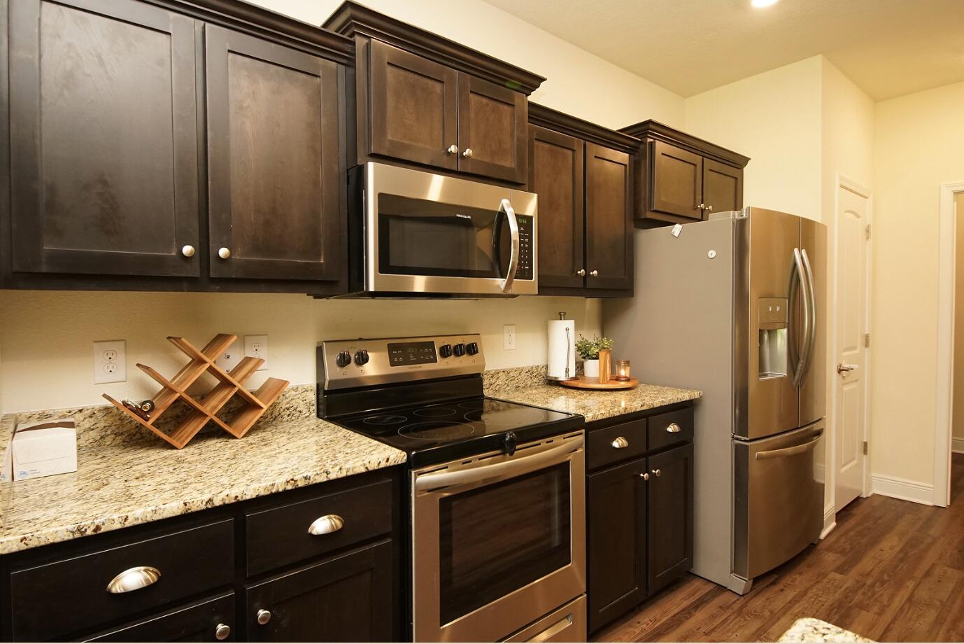 5779 Marigold Loop Crestview, FL 32539 - Photo 5 of 21 Kitchen 3