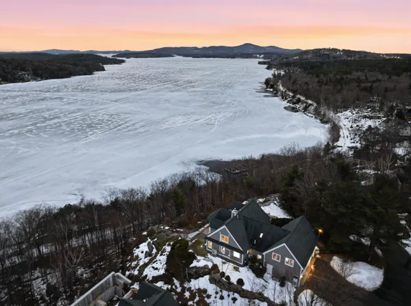 $3,350,000 | 29 South Watch Road, Meredith, NH 03253