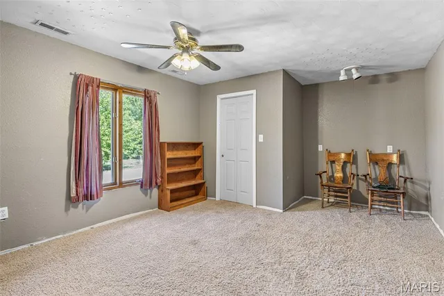 $149,000 | 818 Sherwood Drive, Bismarck, MO 63624