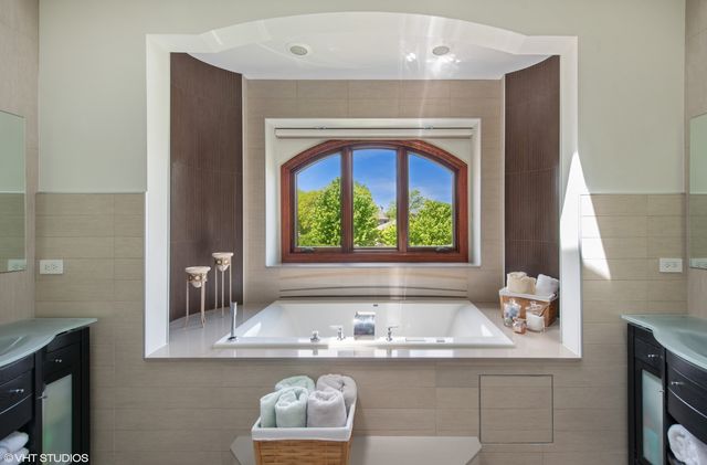 $1,495,000 | 805 Wagner Court, Glenview, IL 60025