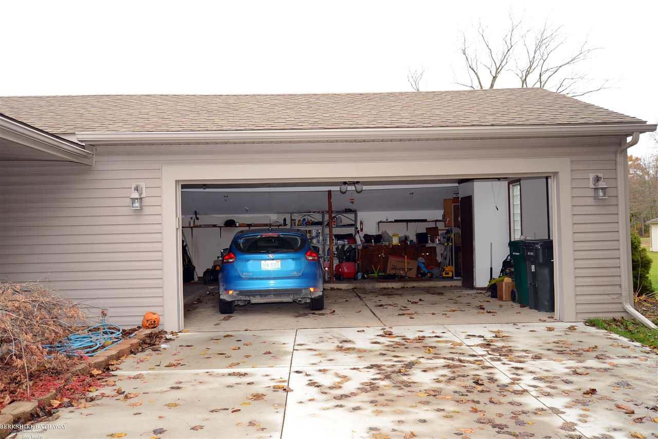 5380 County Line Road New Haven, MI 48048 - Photo 23 of 94 31364666-22.JPG