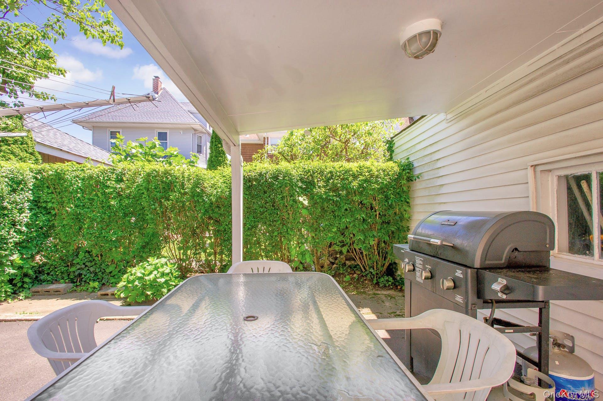 95 Homestead Place New Rochelle, NY 10801 - Photo 23 of 33 Gallery Image 23