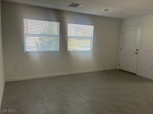 $1,995 | 3493 Arcadian King Avenue, Las Vegas, NV 89106