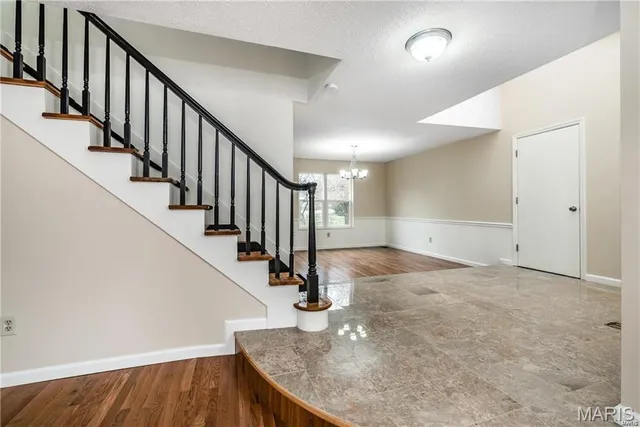 $2,750 | 1369 Nykiel Court, Ballwin, MO 63011