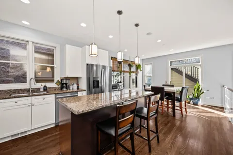 $1,399,900 | 1754 North Hoyne Avenue, Chicago, IL 60647