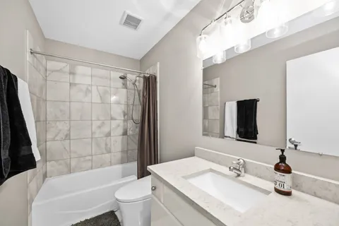 $1,399,900 | 1754 North Hoyne Avenue, Chicago, IL 60647