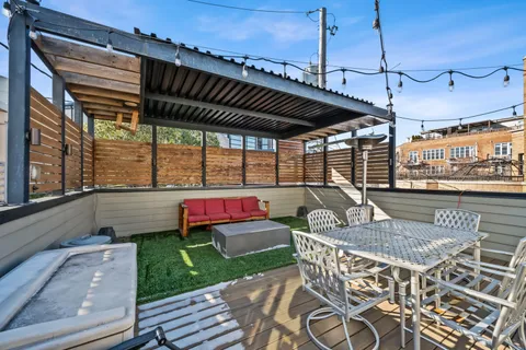 $1,399,900 | 1754 North Hoyne Avenue, Chicago, IL 60647