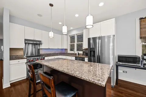 $1,399,900 | 1754 North Hoyne Avenue, Chicago, IL 60647