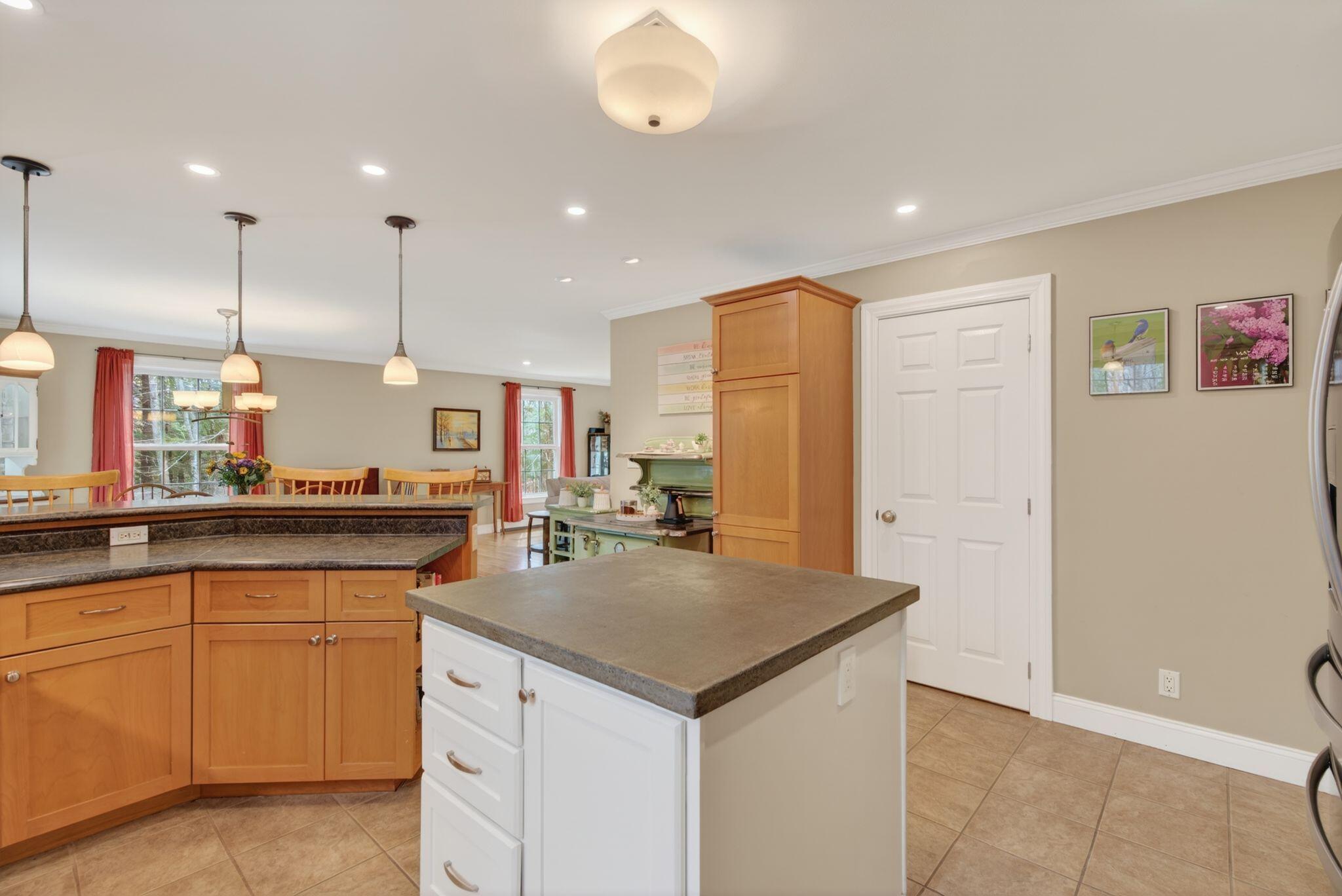 110 Gordon Farms Road Gorham, ME 04038 - Photo 12 of 75 45_DSC01100