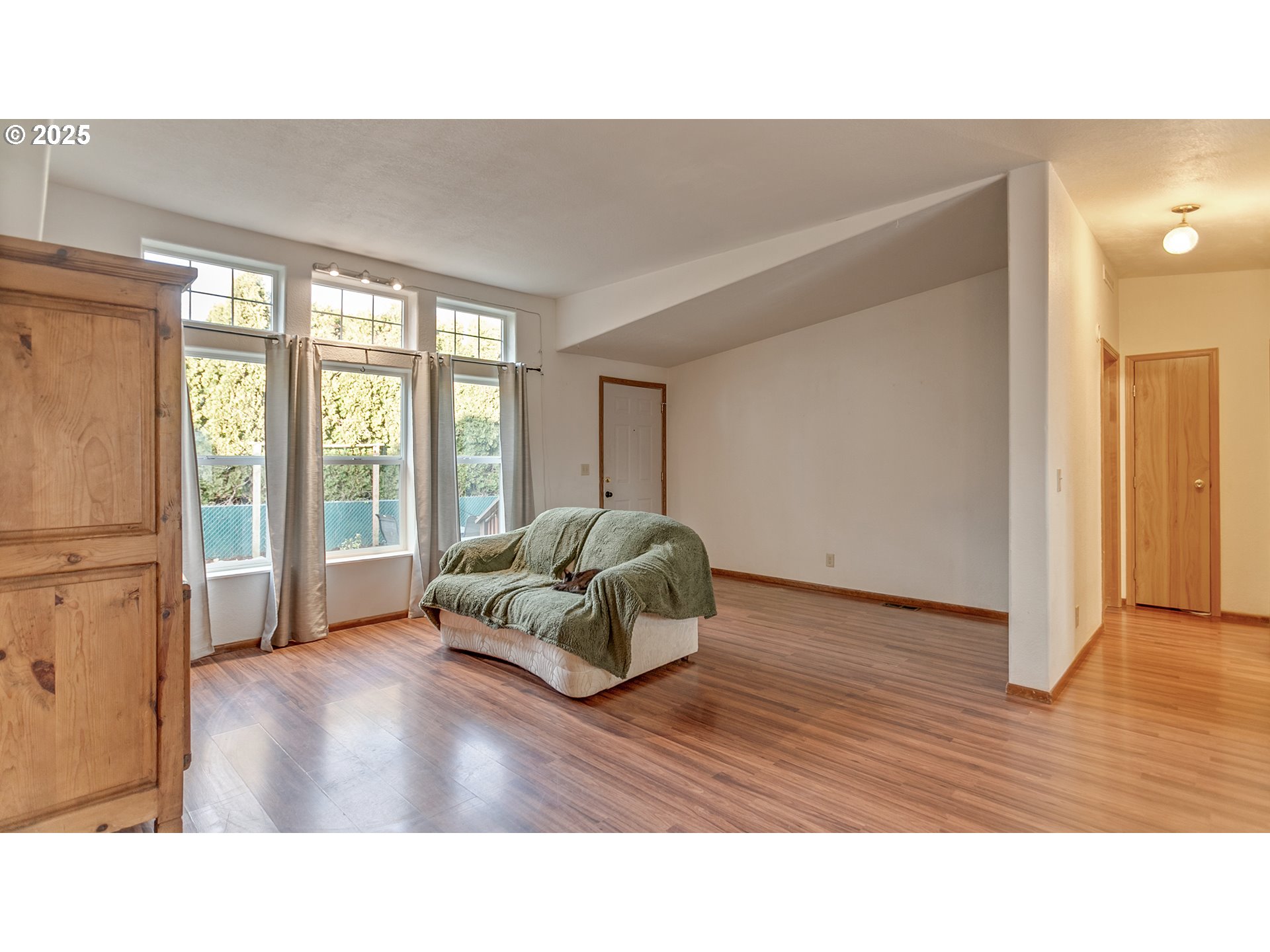 610 May Street Molalla, OR 97038 - Photo 3 of 19 Gallery Image 3