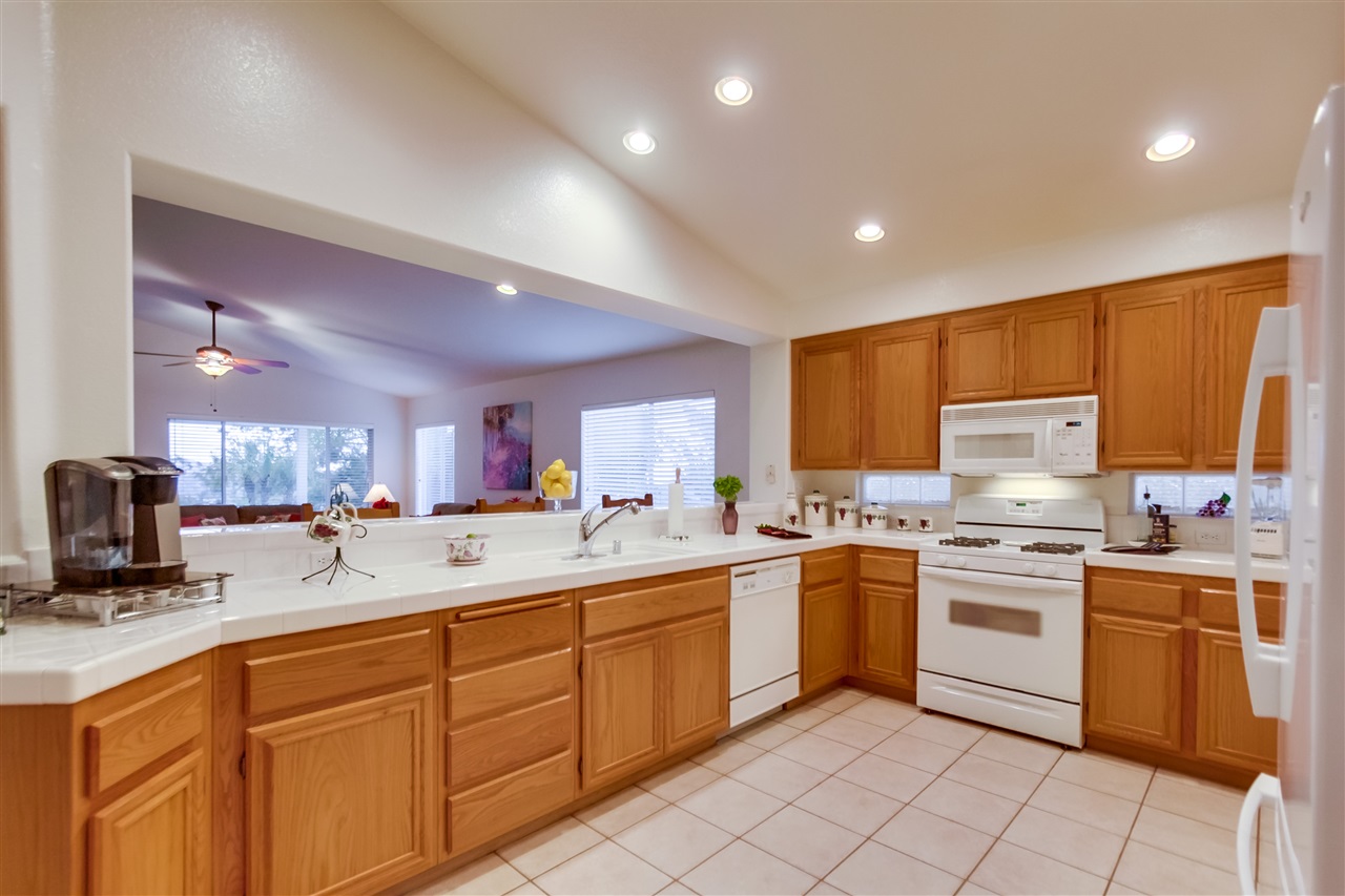 2657 Lobelia Road Alpine, CA 91901 - Photo 9 of 25