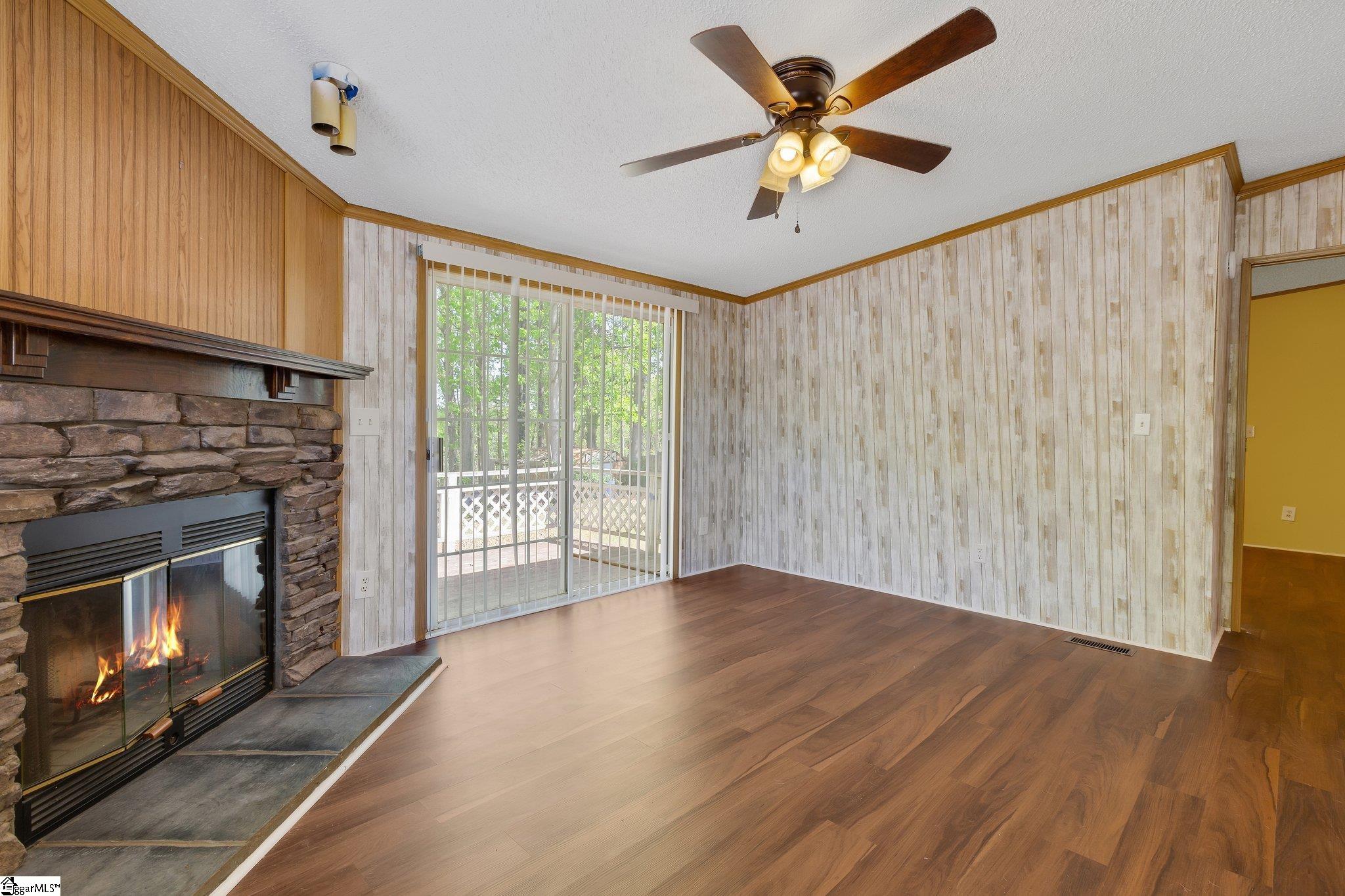 3107 State Park Road Greenville, SC 29609 - Photo 11 of 35