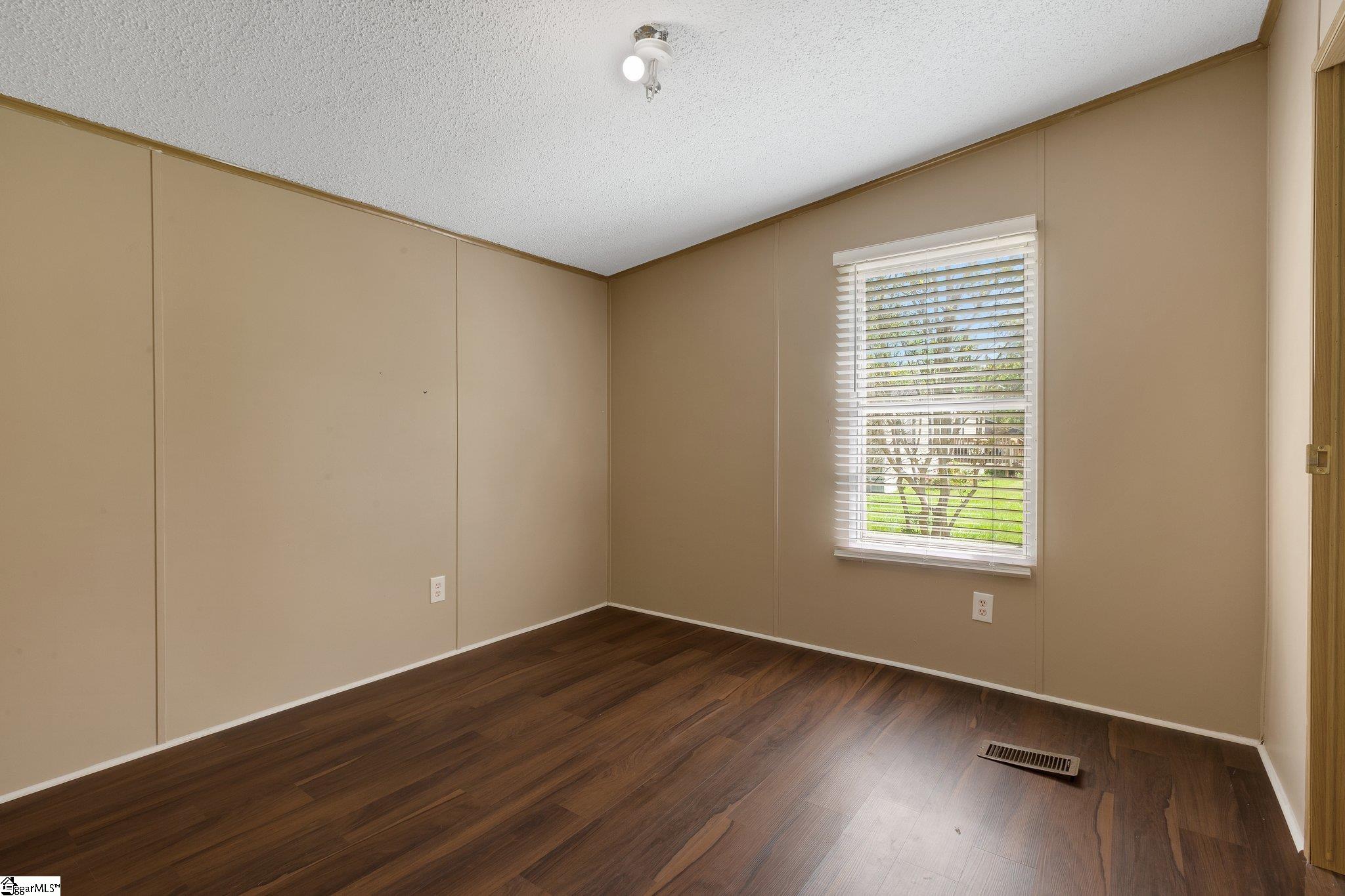 3107 State Park Road Greenville, SC 29609 - Photo 24 of 35