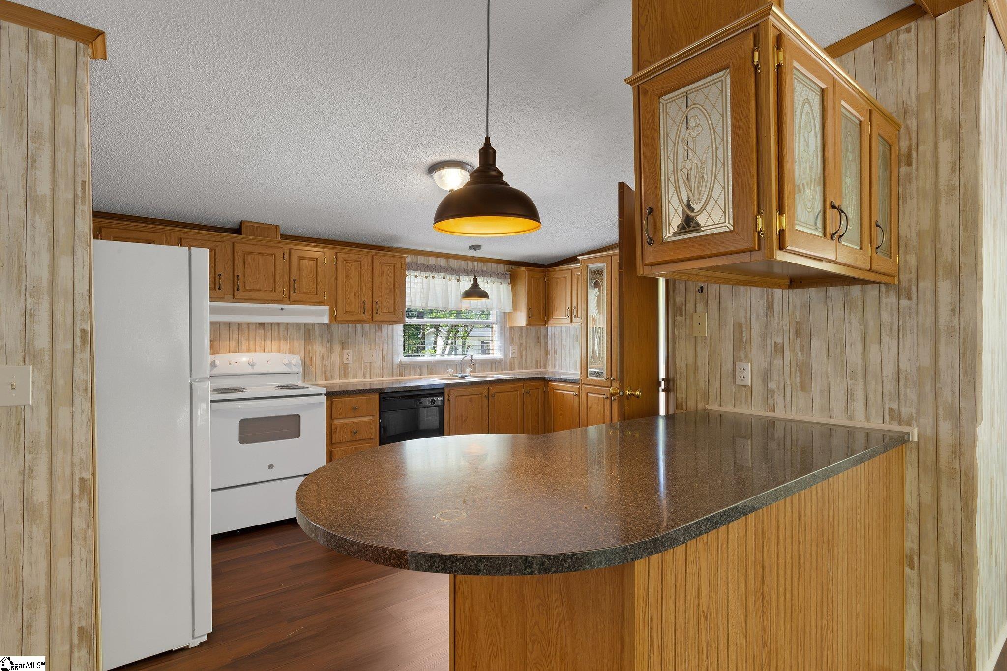 3107 State Park Road Greenville, SC 29609 - Photo 5 of 35