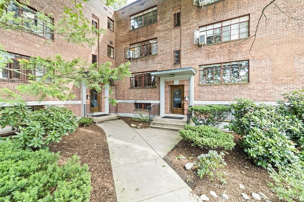114 Evans Road, Unit 3 Boston, MA 02445 - Photo 23 of 24