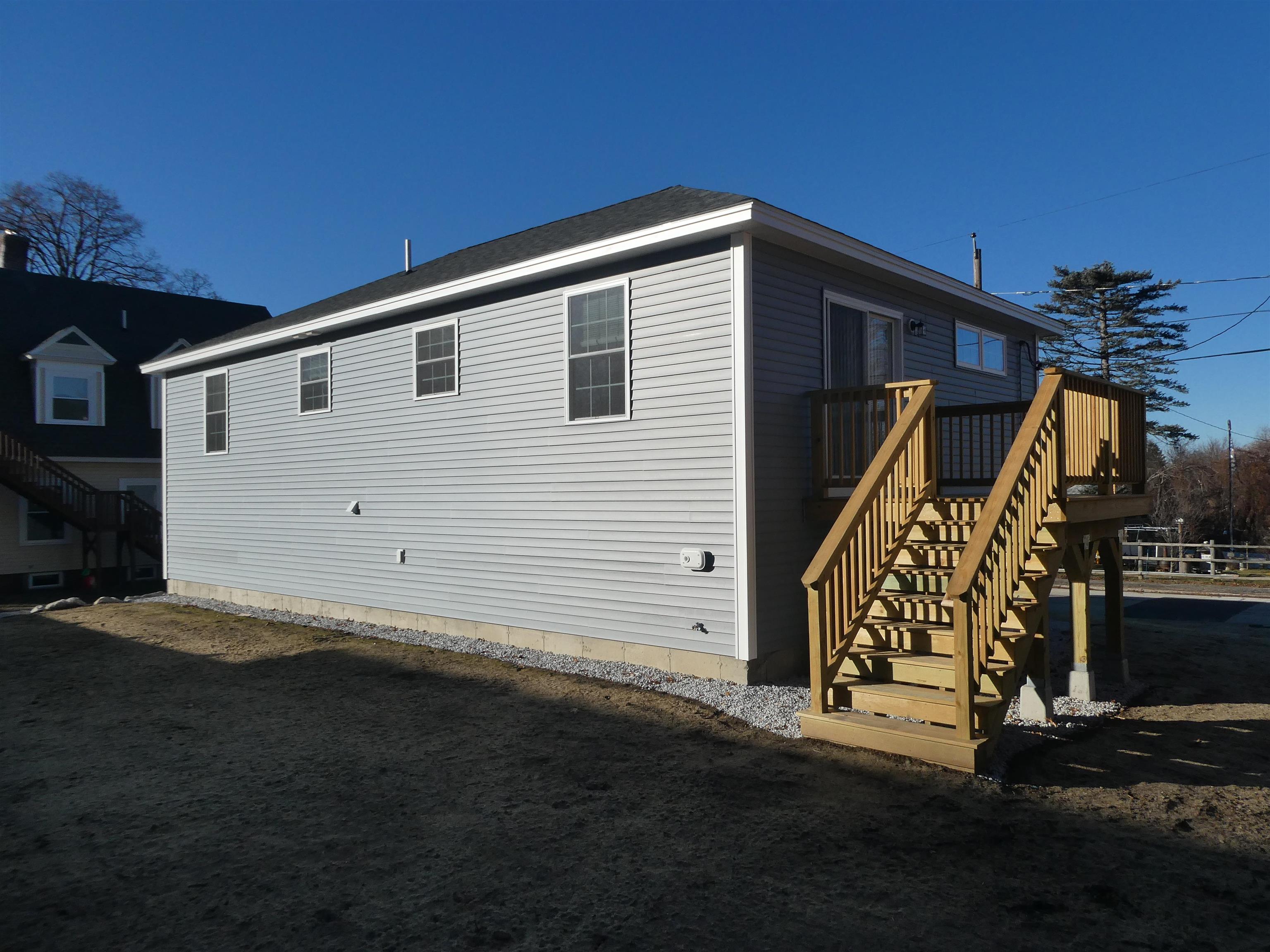 106 West Hillcrest Avenue Manchester, NH 03103 - Photo 24 of 24