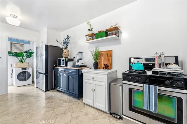 $1,599,000 | 150 Ximeno Avenue, Long Beach, CA 90803