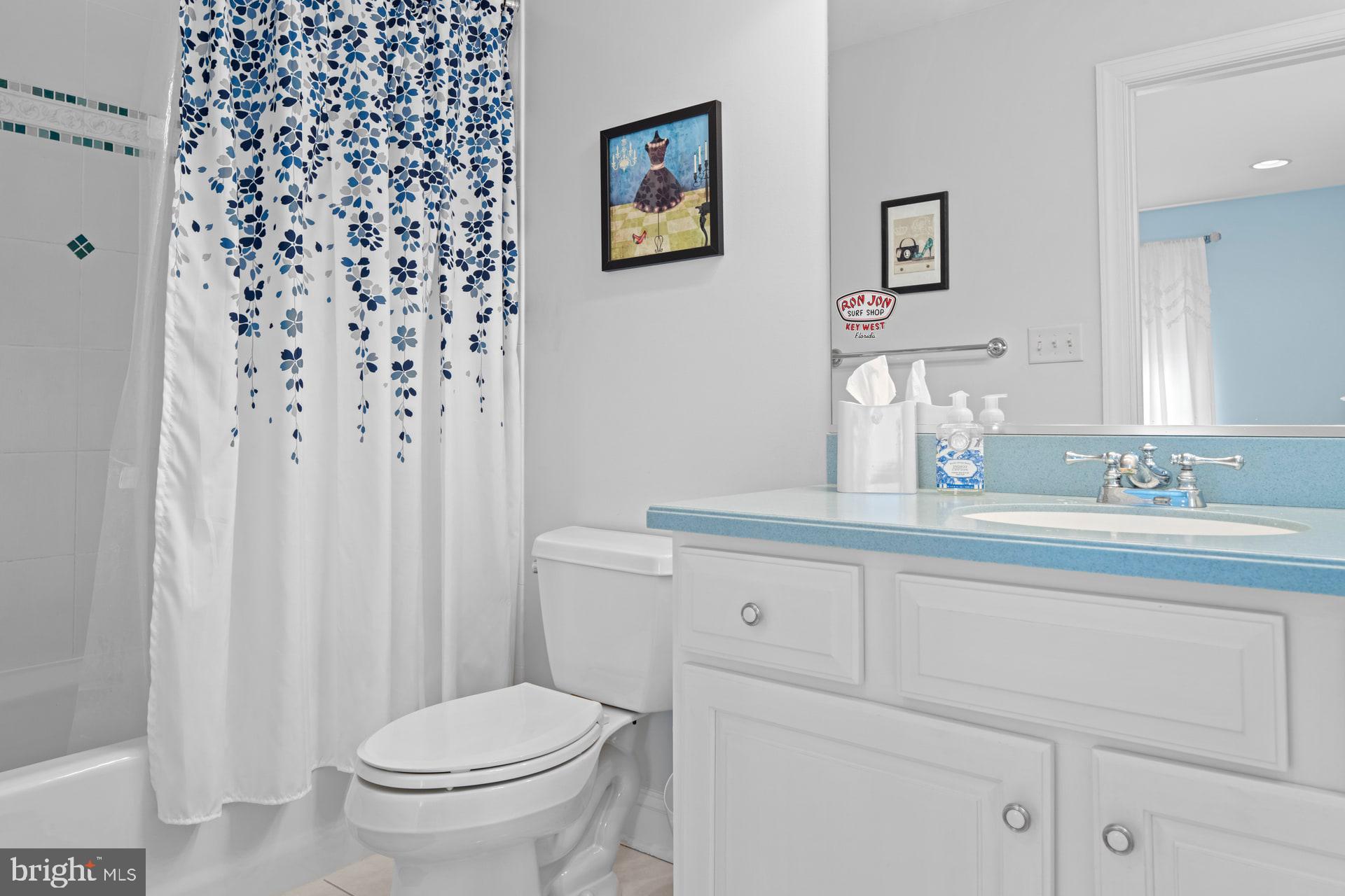 203 Wecks Pond Road New Hope, PA 18938 - Photo 35 of 59 3rd Bedroom Ensuite