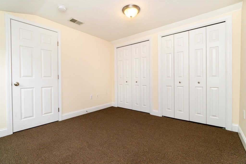 15 Buckingham Street, Unit 2 Boston, MA 02136 - Photo 13 of 38