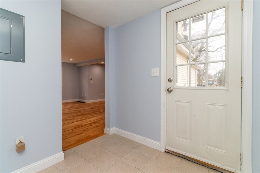 15 Buckingham Street, Unit 2 Boston, MA 02136 - Photo 18 of 38