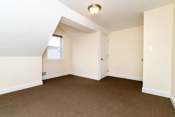 $2,500 | 15 Buckingham Street, Unit 2, Boston, MA 02136