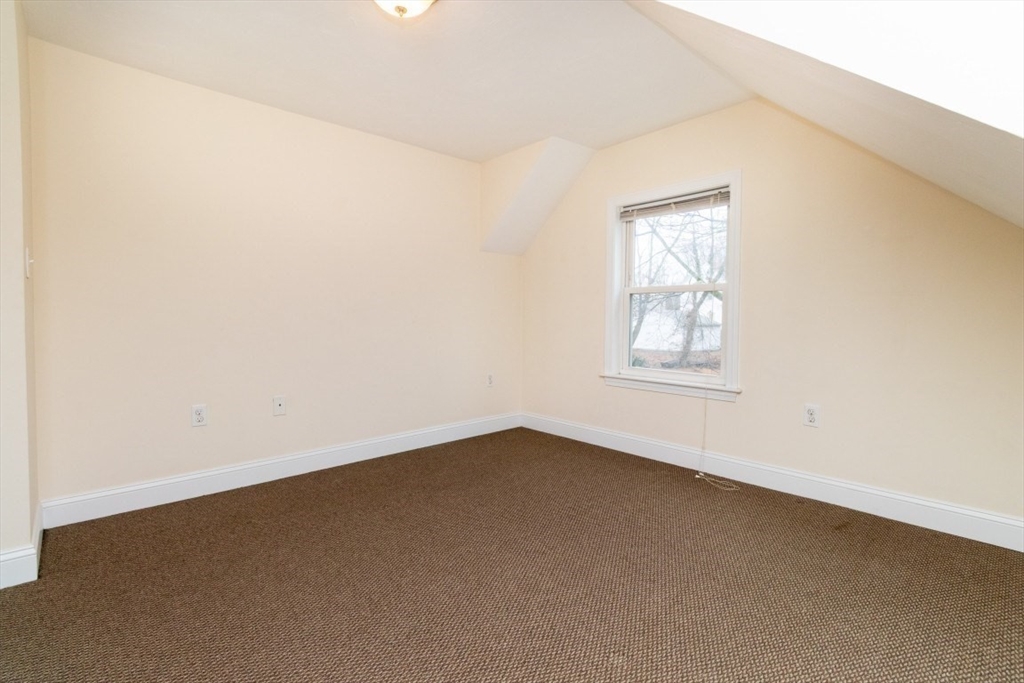 15 Buckingham Street, Unit 2 Boston, MA 02136 - Photo 22 of 38