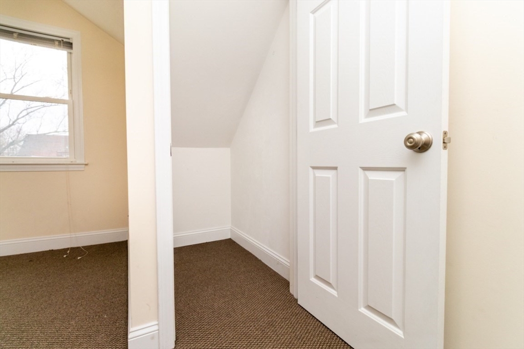 15 Buckingham Street, Unit 2 Boston, MA 02136 - Photo 26 of 38