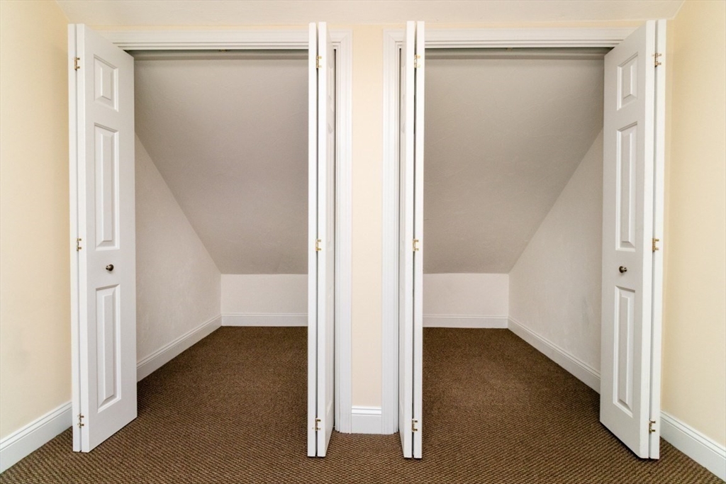 15 Buckingham Street, Unit 2 Boston, MA 02136 - Photo 27 of 38