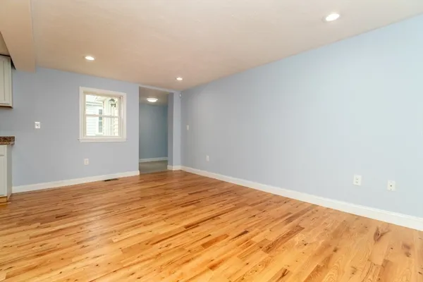 $2,500 | 15 Buckingham Street, Unit 2, Boston, MA 02136