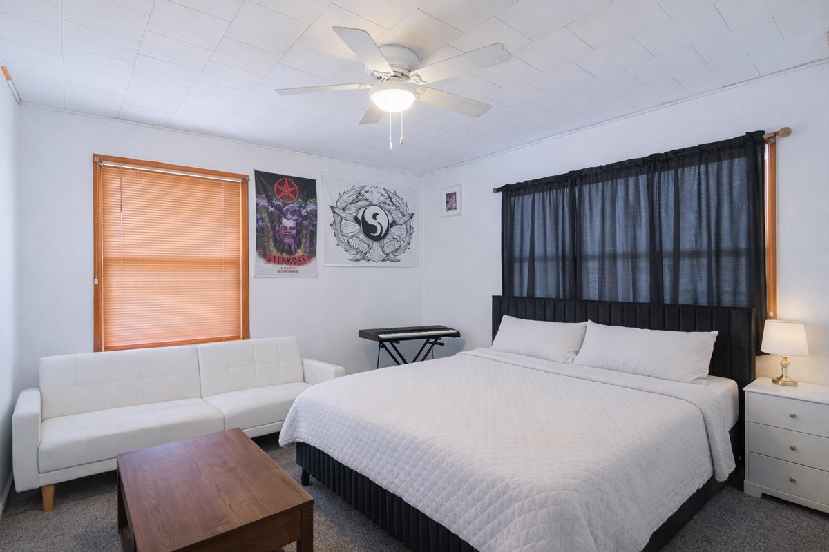 1003 West Jackson Street Bloomington, IL 61701 - Photo 16 of 23