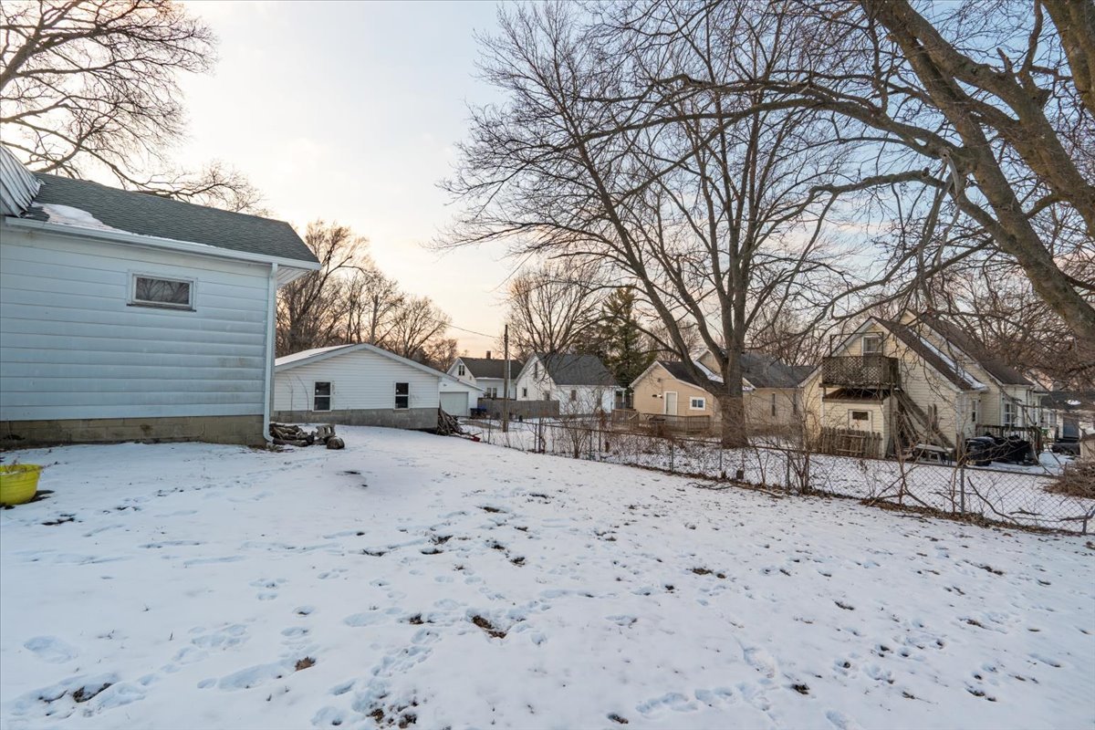 1003 West Jackson Street Bloomington, IL 61701 - Photo 22 of 23