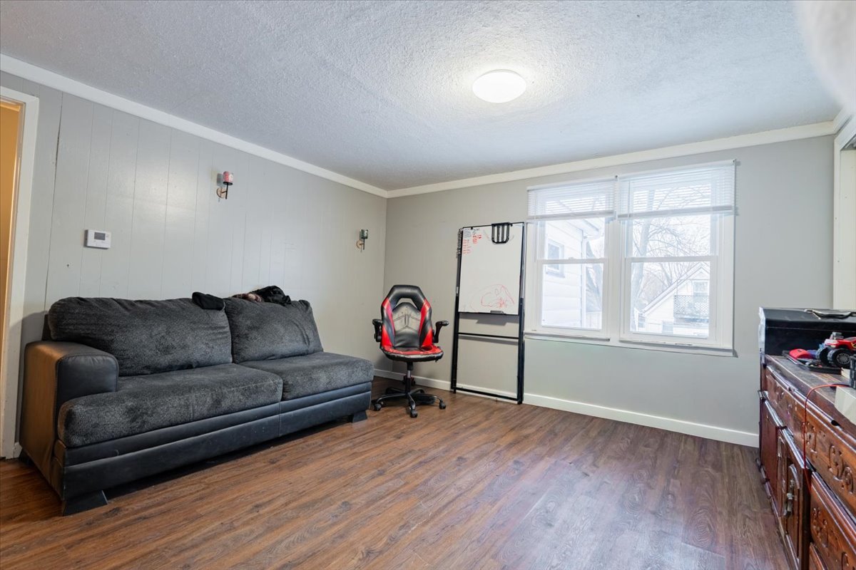 1003 West Jackson Street Bloomington, IL 61701 - Photo 4 of 23