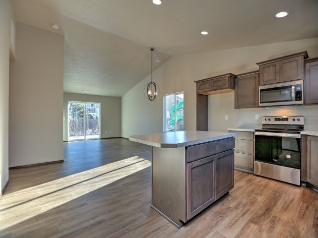 10406 West Salmonberry Road Cheney, WA 99004 - Photo 16 of 28