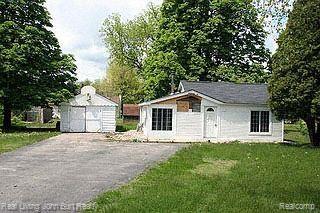 5207 Drayton Road Clarkston, MI 48346 - Photo 1 of 1 5207 Drayton